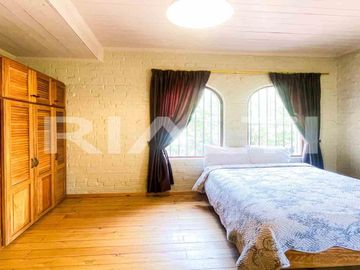 Casa Rentera Comercial En Venta En La Diego de Almagro