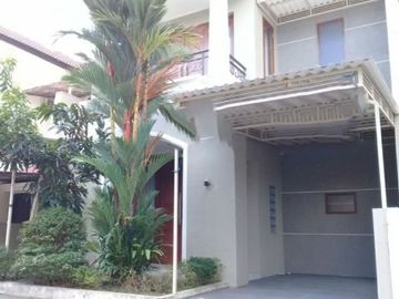 Rumah Galaxy Royal Palace Mojoklanggru, Strategis, Siap Huni Esrso