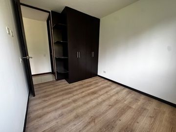 apartamento en arriendo en el carmelo. Cod A218287
