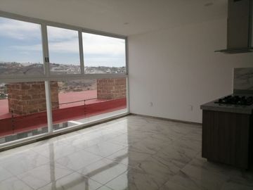Se Vende Casa en Pedregal de Schoenstatt,  4ta Recamara en PB, Roof Garden, Lujo