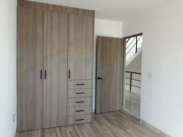 Se Vende Casa en Pedregal de Schoenstatt,  4ta Recamara en PB, Roof Garden, Lujo