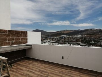 Se Vende Casa en Pedregal de Schoenstatt,  4ta Recamara en PB, Roof Garden, Lujo