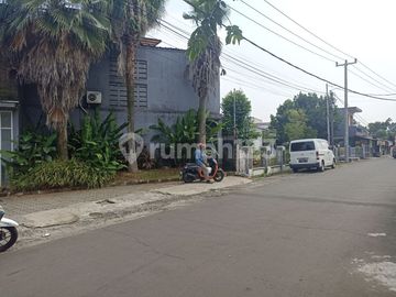 Rumah Terawat Siap Huni Dalam Perumahan Akses Pintu Tol Cibubur