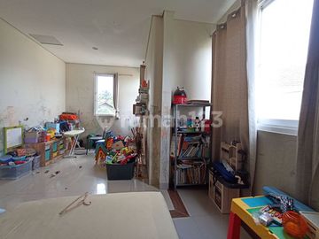 Rumah Terawat Siap Huni Dalam Perumahan Akses Pintu Tol Cibubur