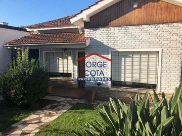 Chalet en venta en Parque Johnston
