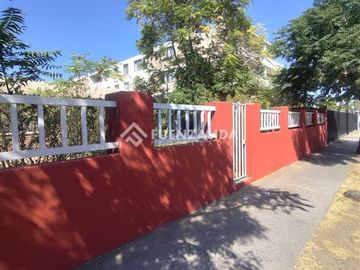 Casa en venta de 6 dorm. en Maipú