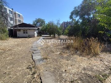 Casa en venta de 6 dorm. en Maipú