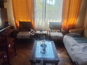 Casa en venta de 6 dorm. en Maipú