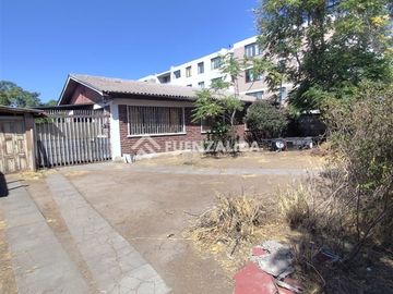 Casa en venta de 6 dorm. en Maipú