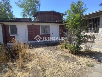 Casa en venta de 6 dorm. en Maipú