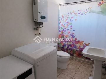 Casa en venta de 6 dorm. en Maipú