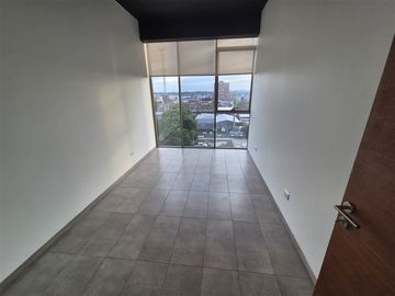 Oficina 2 privados NUEVA en arriendo en Los Angeles