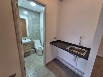 Oficina 2 privados NUEVA en arriendo en Los Angeles