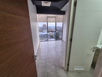 Oficina 2 privados NUEVA en arriendo en Los Angeles