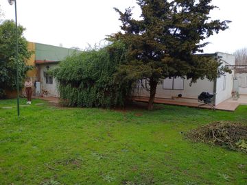 VENTA de casa en San Miguel , hermosa cuadra lote con 48 metros de fondo