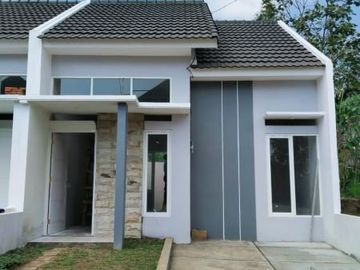 rumah mewah berada di kawasan elit cassablanka