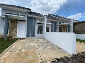 rumah mewah berada di kawasan elit cassablanka