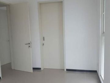 Rumah Sutorejo Timur Mininalis dan Baru Gressss Hadap Selatan dan Barat