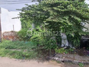 Tanah dekat Pelabuhan