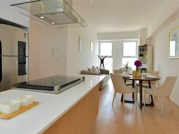 Condominio con balcón, spa, cine, skybar, alberca, pista de jogging, gimnasio, h