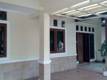 [533027] For sale 3 bedroom house, 150m2 - Medan Satria, Bekasi