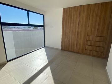 Casa en Venta en Valle de Juriquilla, Gran Ubicación, Hermoso Diseño Luxury