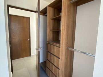 Casa en Venta en Valle de Juriquilla, Gran Ubicación, Hermoso Diseño Luxury