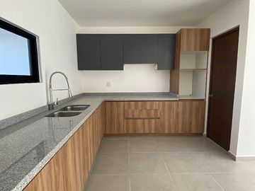 Casa en Venta en Valle de Juriquilla, Gran Ubicación, Hermoso Diseño Luxury