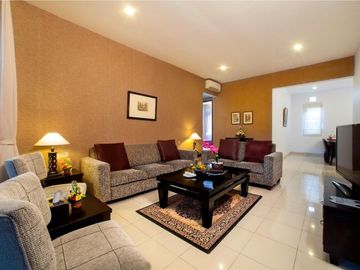 HOTEL BINTANG 3 , DEKAT BANDARA DAN PANTAI DI AREA KUTA