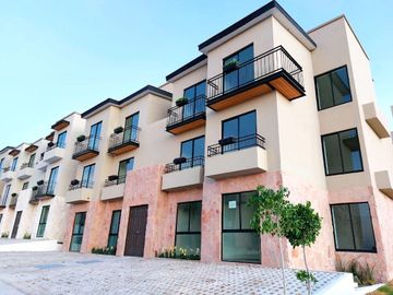 Precioso Departamento en Querétaro de 3 Recamaras, Alberca, de LUJO !