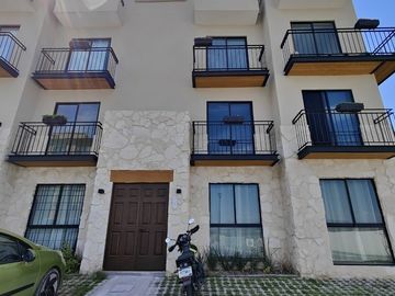 Precioso Departamento en Querétaro de 3 Recamaras, Alberca, de LUJO !