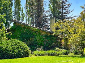 Casa en Venta en Pirque, Sector El Cruceral