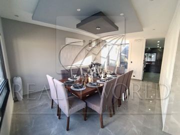 Casas Venta Santiago Zona Carr. Nacional 40-CV-5995