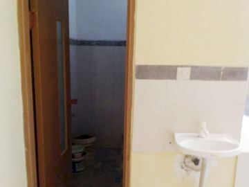 Rumah Bisa Untuk Usaha di Ciawitali Citeurep Cimahi harga : 450.000.000