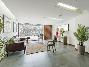 Penthouse con terraza, quincho y jacuzzi en La Dehesa