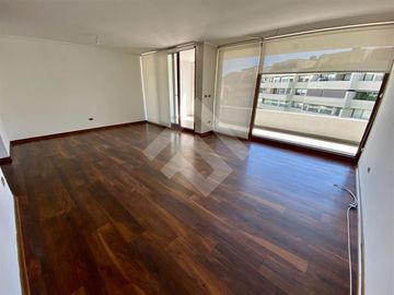 Penthouse con terraza, quincho y jacuzzi en La Dehesa