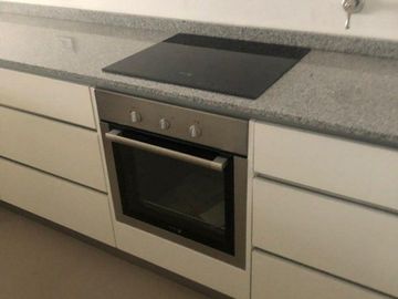 PISO EN PLAZA MITRE CON DOBLE COCHERA Y BAULERA