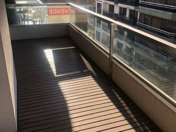 PISO EN PLAZA MITRE CON DOBLE COCHERA Y BAULERA