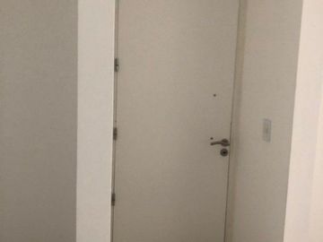 PISO EN PLAZA MITRE CON DOBLE COCHERA Y BAULERA