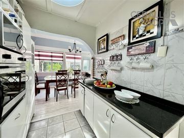 Casa en venta de 4 dorm. en Villa Alemana