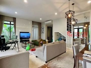 For Sale Beautiful House at Serenia Hills Lebak Bulus