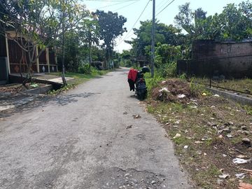 Rumah Baru Mewah Luxury Kolam Renang Jalan Utama Jogja Bay Maguwoharjo Sleman