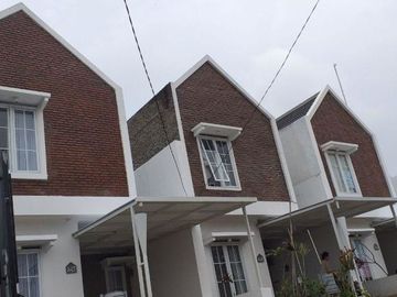 Cluster cantik mewah semi villa sejuk asri di Ngamprah dkt TOL BAROS