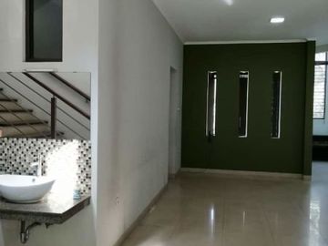 Rumah Pondok Hijau Gegerkalong Sersan Bajuri dekat Setiabudi Bandung