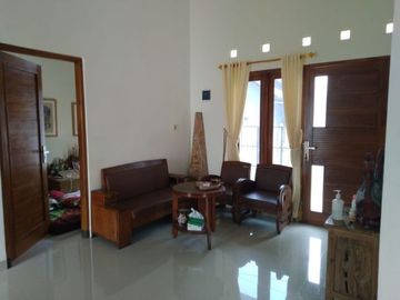 Rumah modern hook di jln Kaliurang KM 10