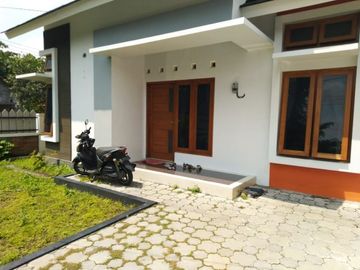Rumah modern hook di jln Kaliurang KM 10
