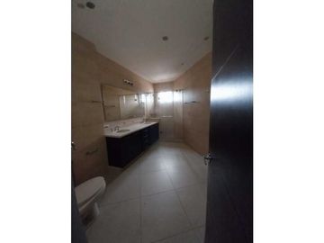 APARTAMENTO EN VENTA EN CLAYTON 2 REC +CBS