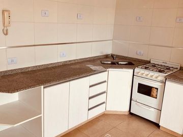 Departamento de UN dormitorio, dos balcones a estrenar, en VENTA en calle Piedras al 200