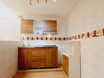 casa en venta en urbanización nueva granada. Cod V107703
