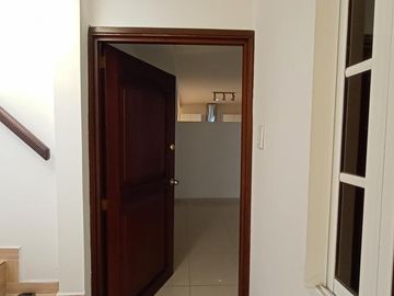casa en venta en urbanización nueva granada. Cod V107703